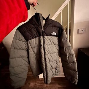 The North Face Men's Black and Gray Puffer Jacket